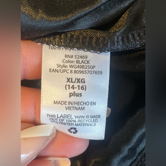 Wonder Nation Pleated Glitter Skirt - Picture 2 of 5